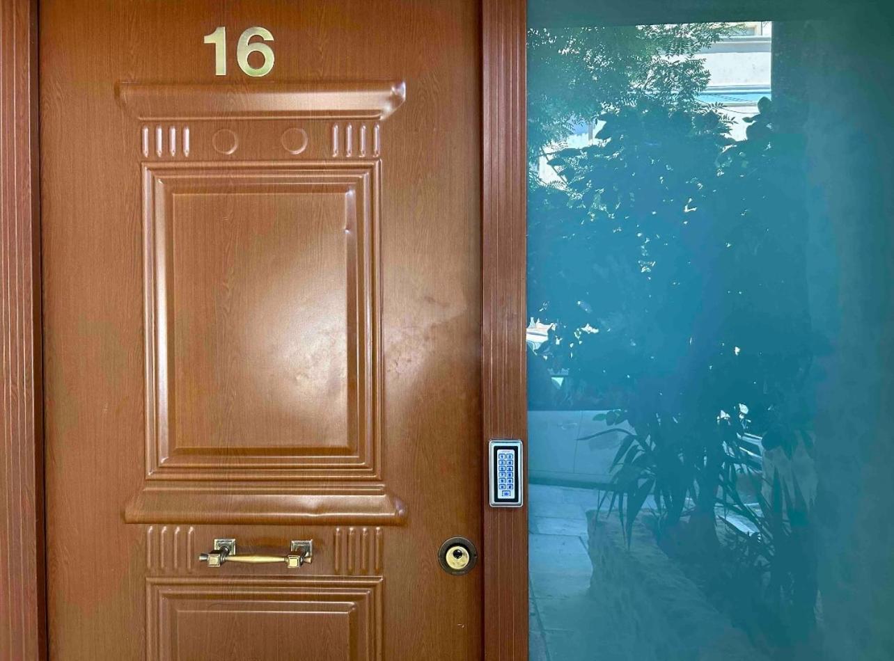 Port Twins Suites No2 พีเรียส ภายนอก รูปภาพ